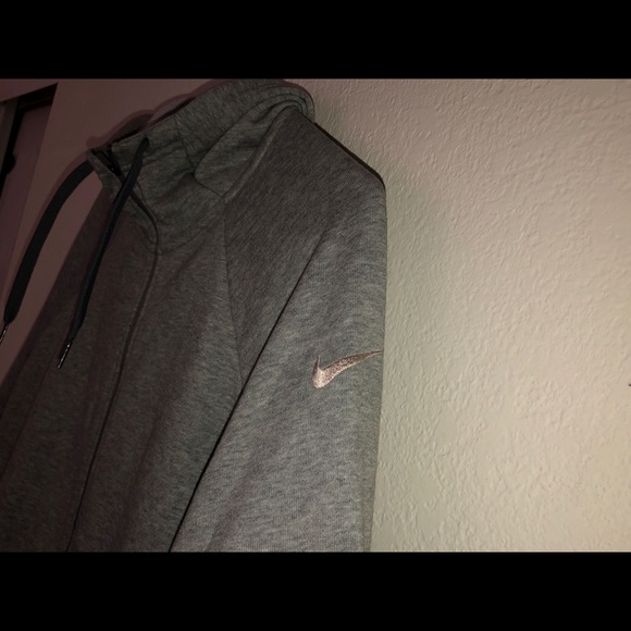 Nike jacket - Picture 4 of 5